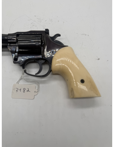 0003182 : REVOLVER HIGH-STANDARD...