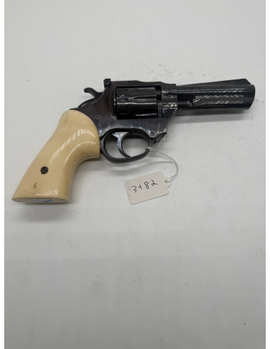 0003182 : REVOLVER HIGH-STANDARD...